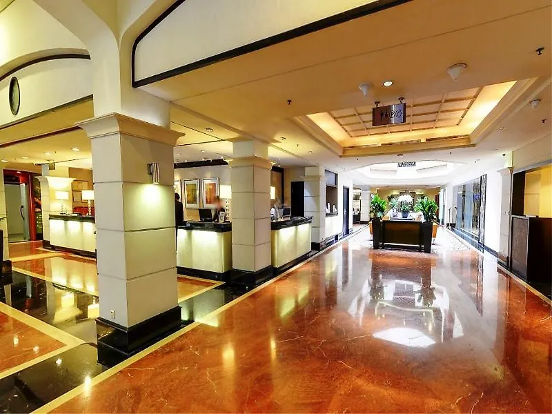 Orchard Rendezvous Hotel By Far East Hospitality Singapore 4*,